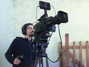 Cadreur vidéaste et réalisateur de production vidéo d’entreprise.
